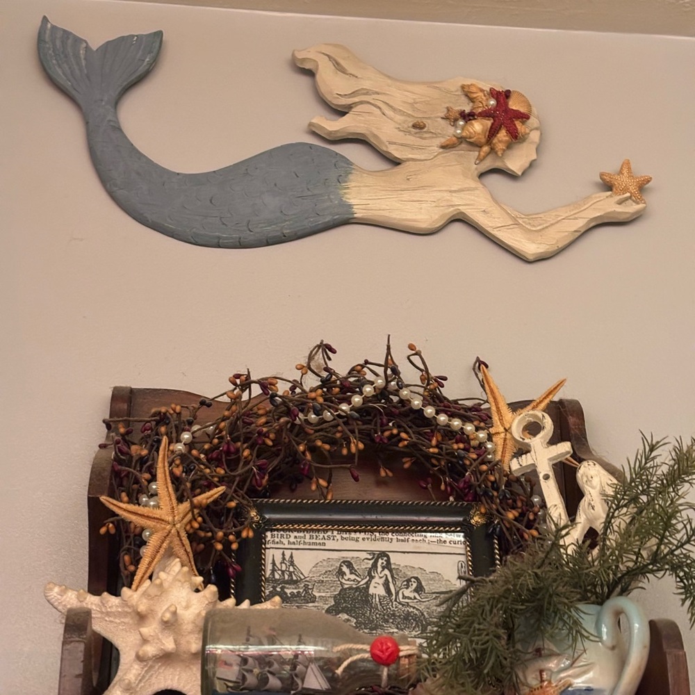 Wooden MERMAID Wall decor Beach Coastal Nautical 16” pearls starfish seashells